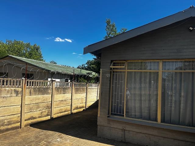5 Bedroom Property for Sale in Brandwag Free State
